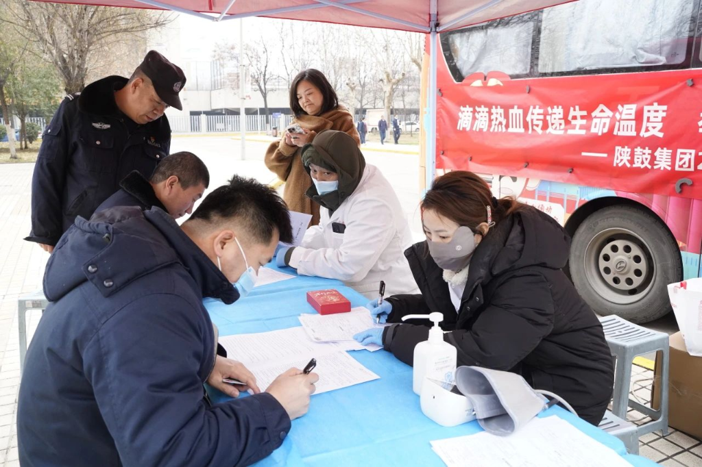 陕鼓人用“红色纽带”诠释新时代雷锋精神
