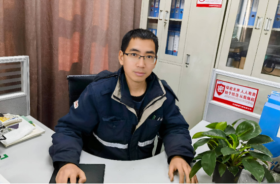 与机器对话的人：郭俊杰的电气人生